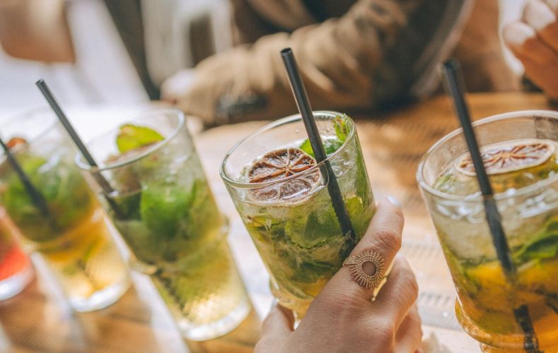 où sortir à Hyères - Le Mojito café sur le port de Hyères