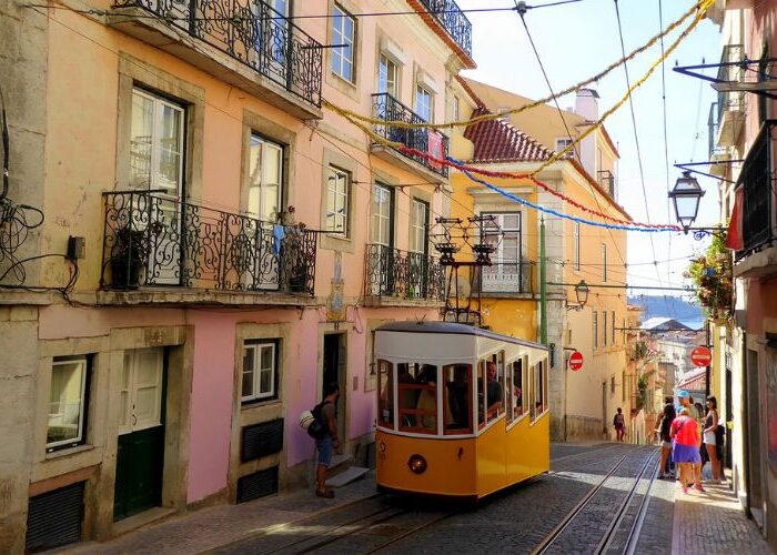 visiter lisbonne tram 28