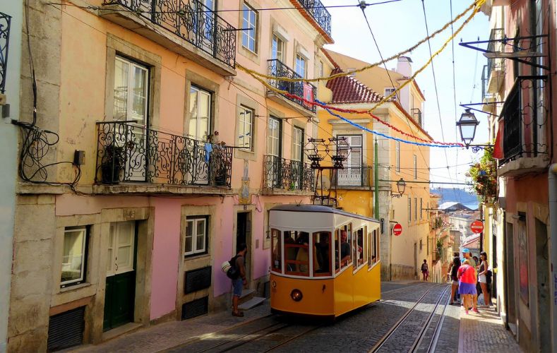 visiter lisbonne tram 28